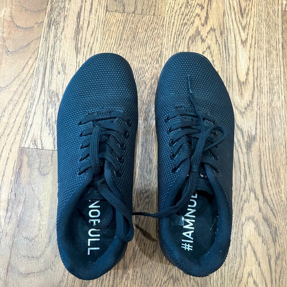 NOBULL Women’s Trainers like new all black